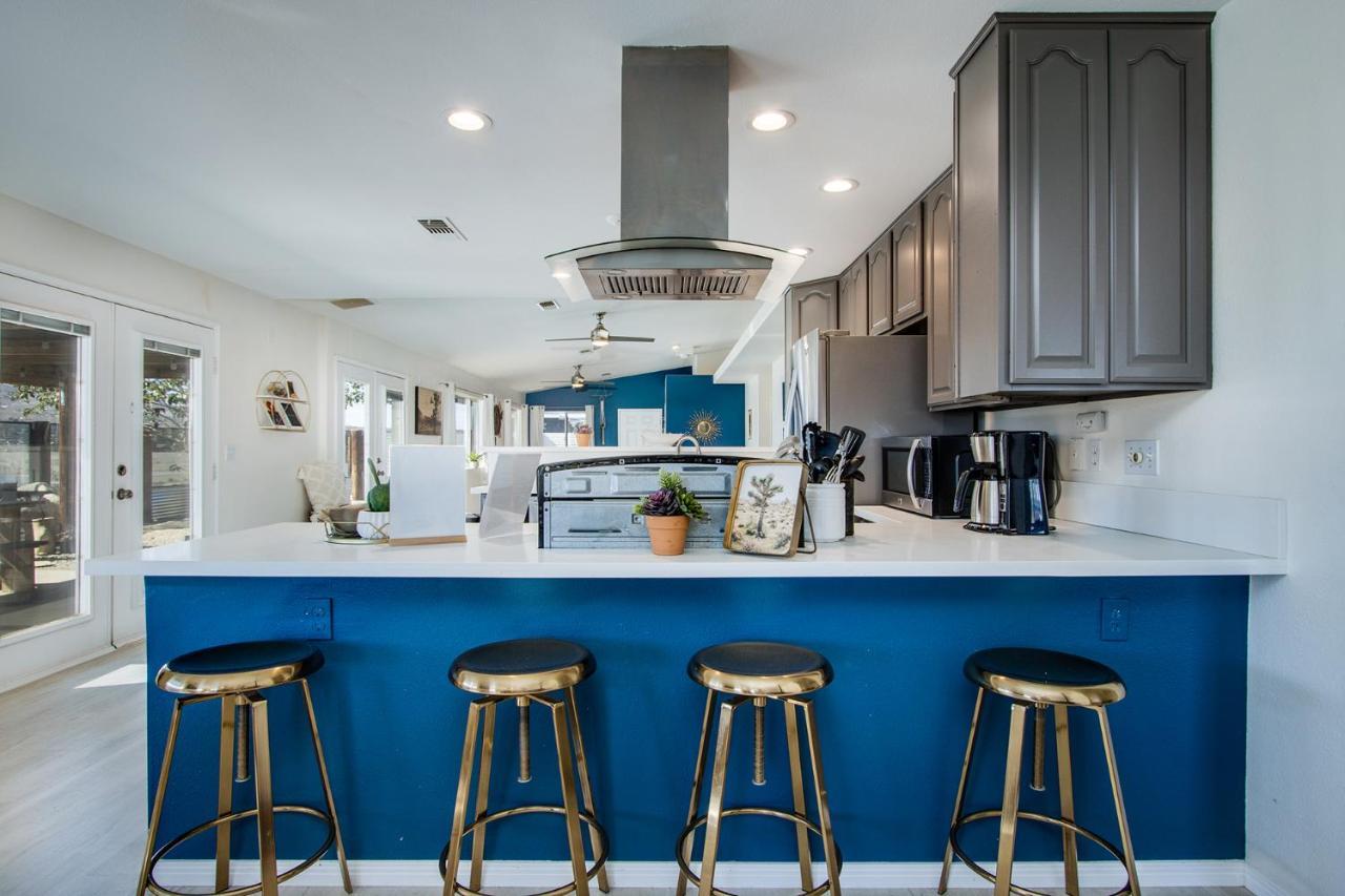 Sapphire Haven + Casita! Pool + Spa + Movie Theatre + 10 Min To Monument! Joshua Tree Ngoại thất bức ảnh