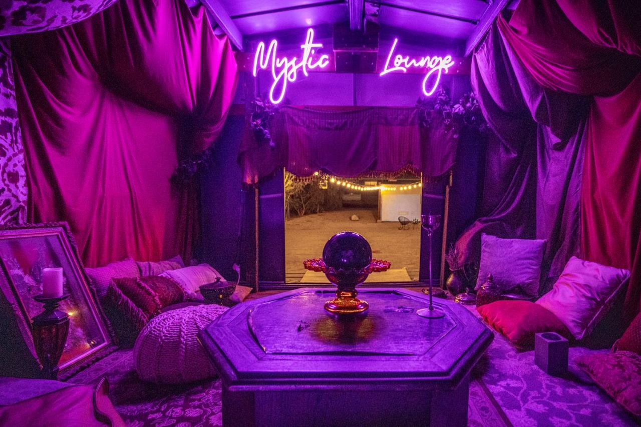 Sapphire Haven + Casita! Pool + Spa + Movie Theatre + 10 Min To Monument! Joshua Tree Ngoại thất bức ảnh